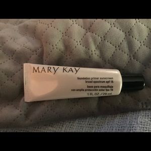 Mary Kay Foundation Primer Sunscreen